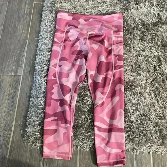 Zyia active camo crops - Picture 2 of 7